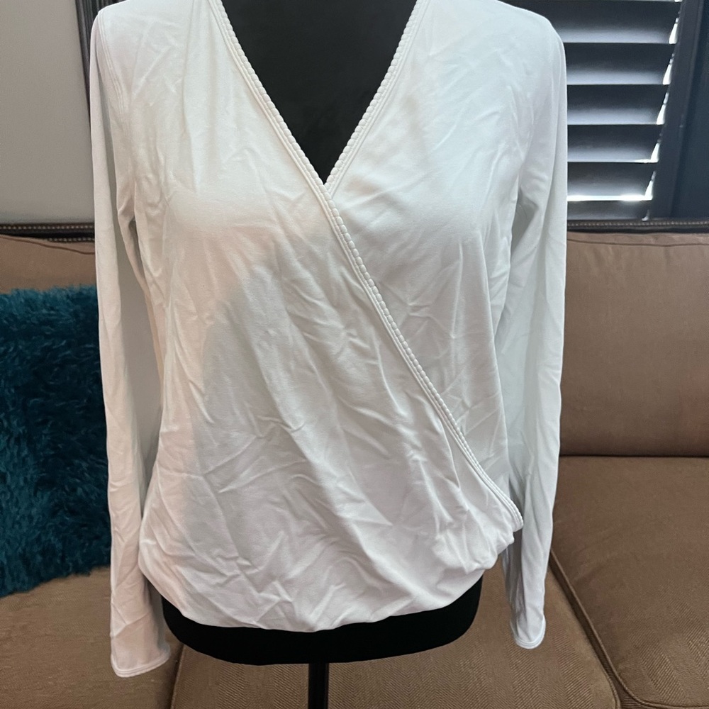 Lululemon cross cross top.